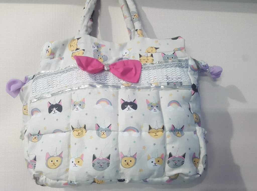 White zeen fabric hand bag IMG # 1