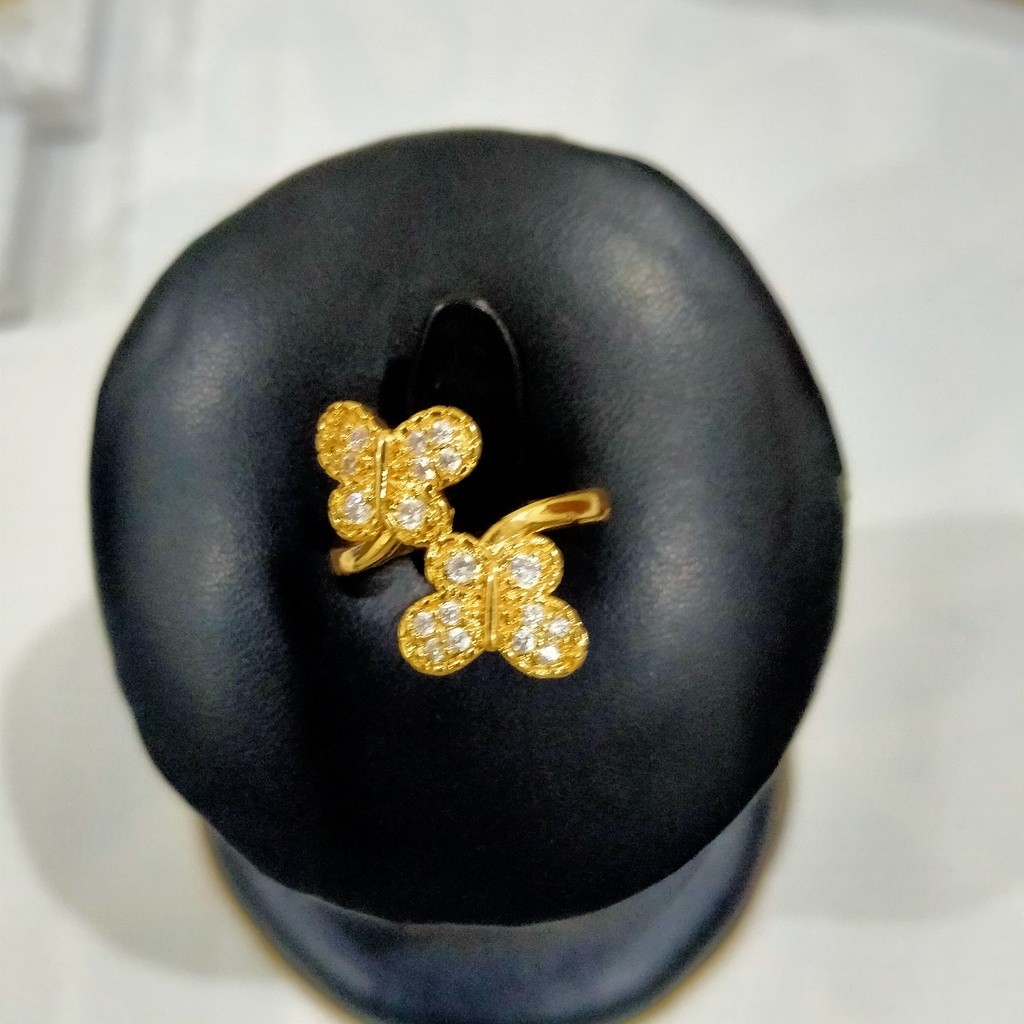 Finger Ring IMG # 1