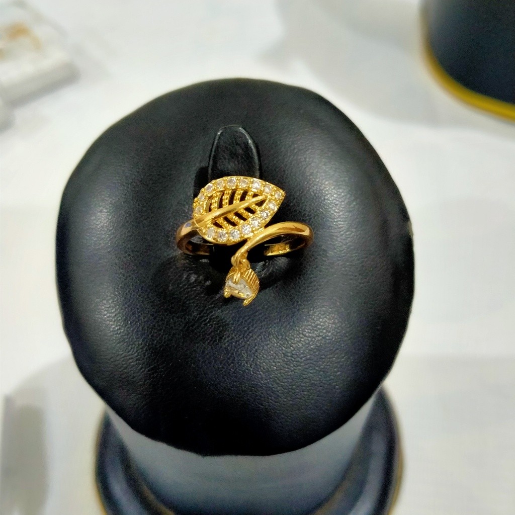 Finger Ring IMG # 1