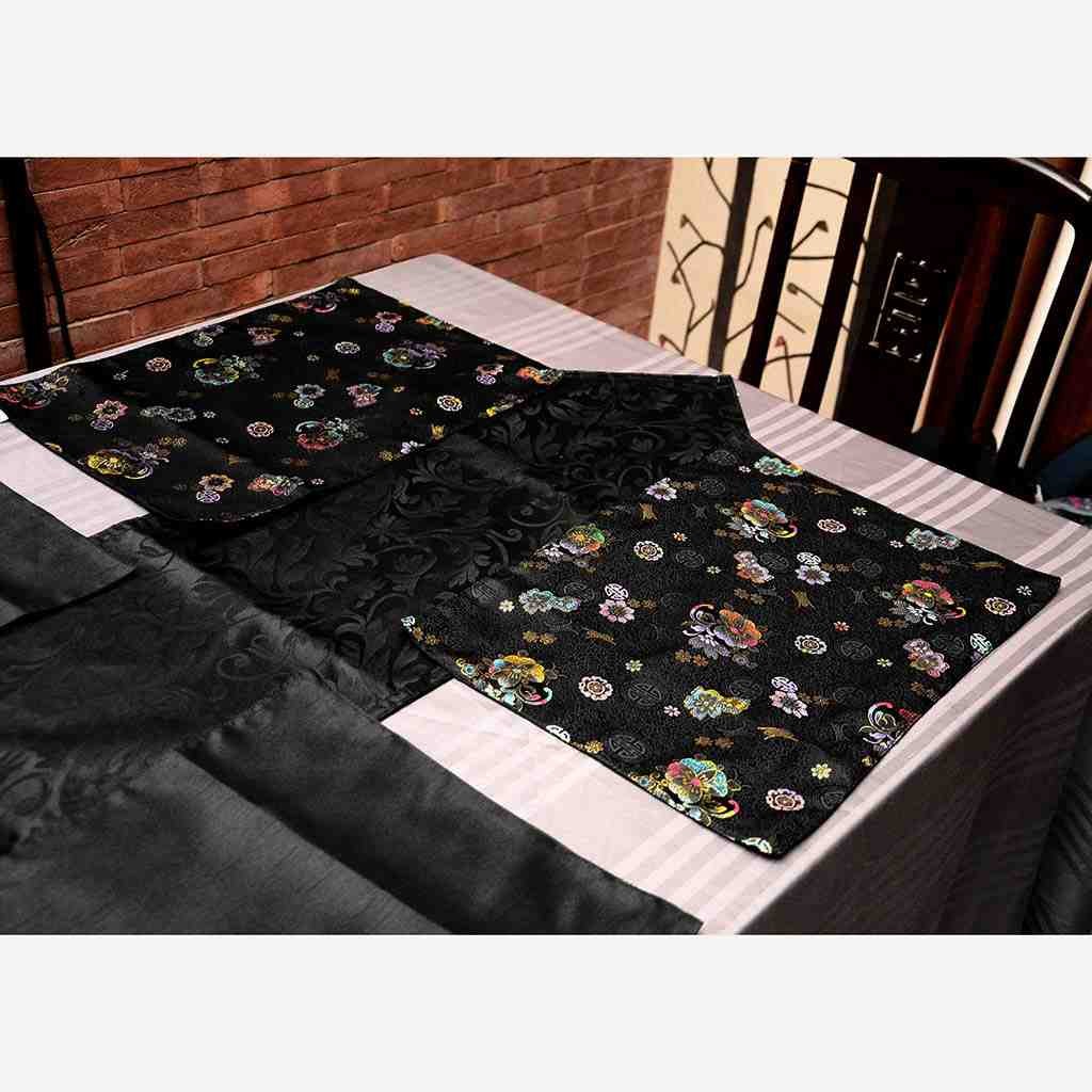Mapal leaf table runner - Duplicate IMG # 1