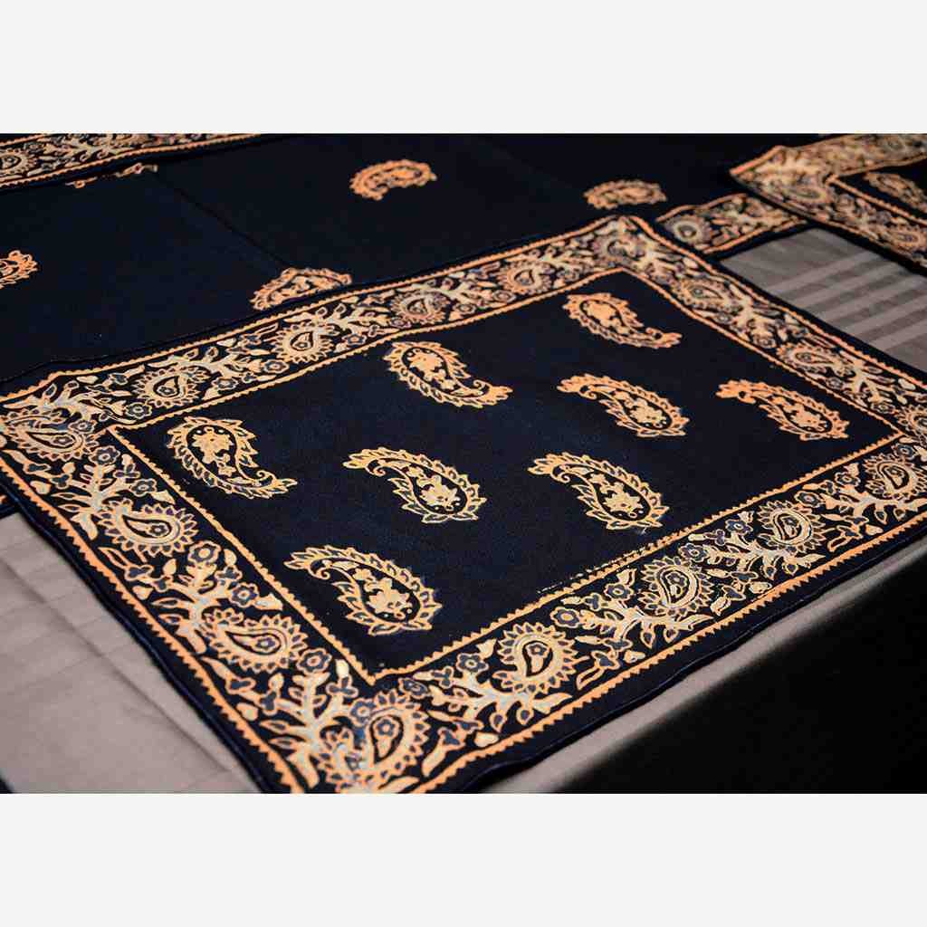 Table Runner - Duplicate IMG # 1