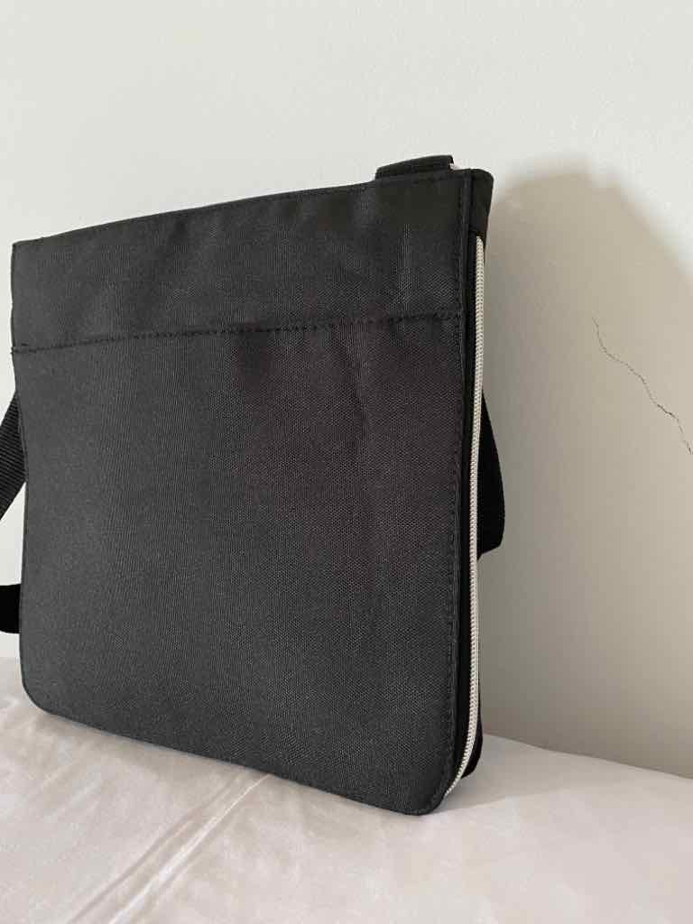 cross body style Handbag  IMG # 1