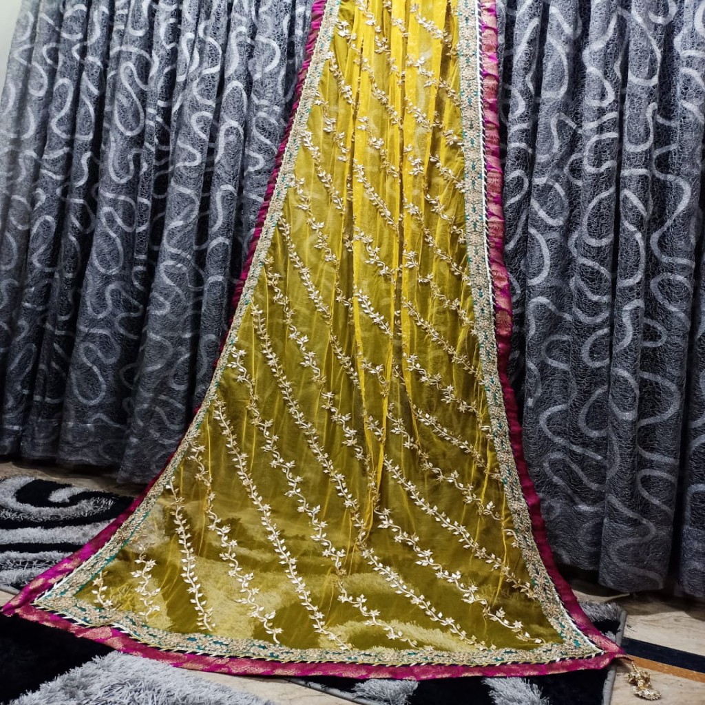 Mehndi or nikkah dupatta