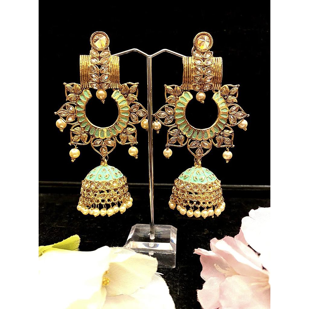 Meena Jhumkaas