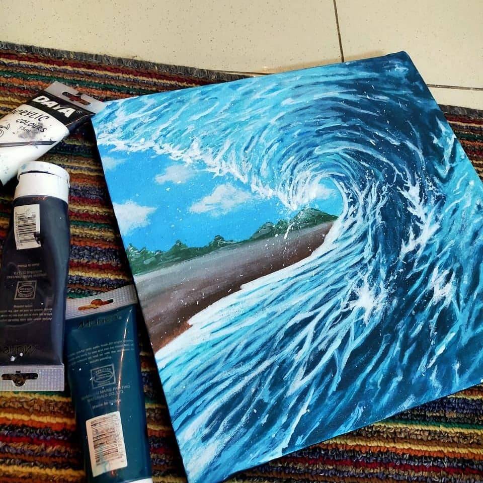 splashing wave