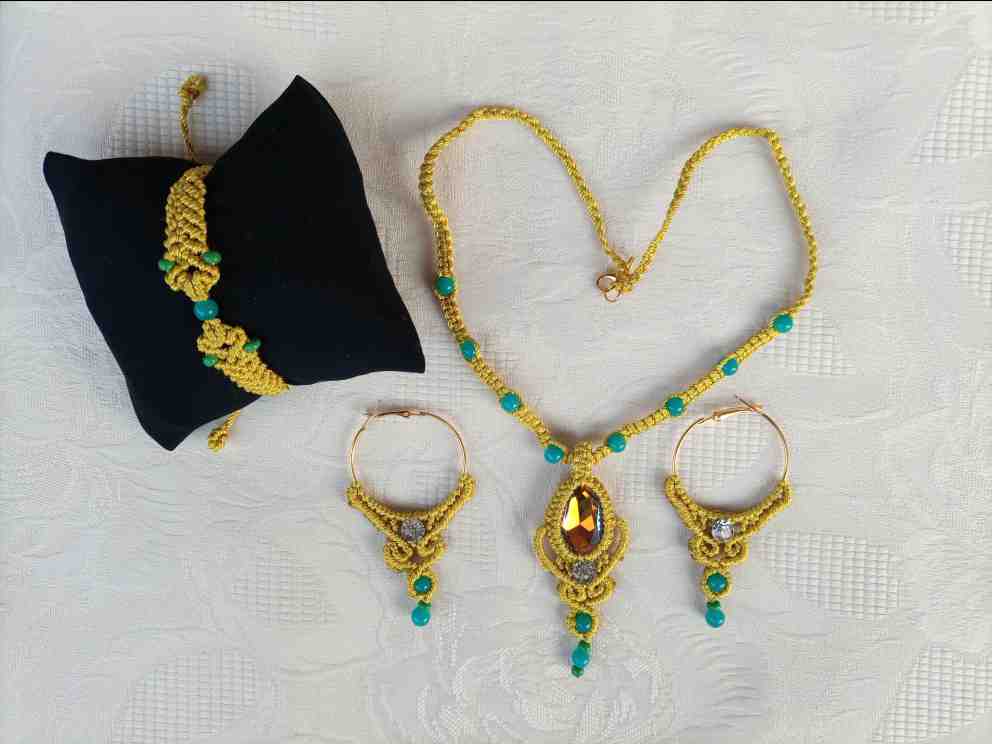 Thread Jewelry