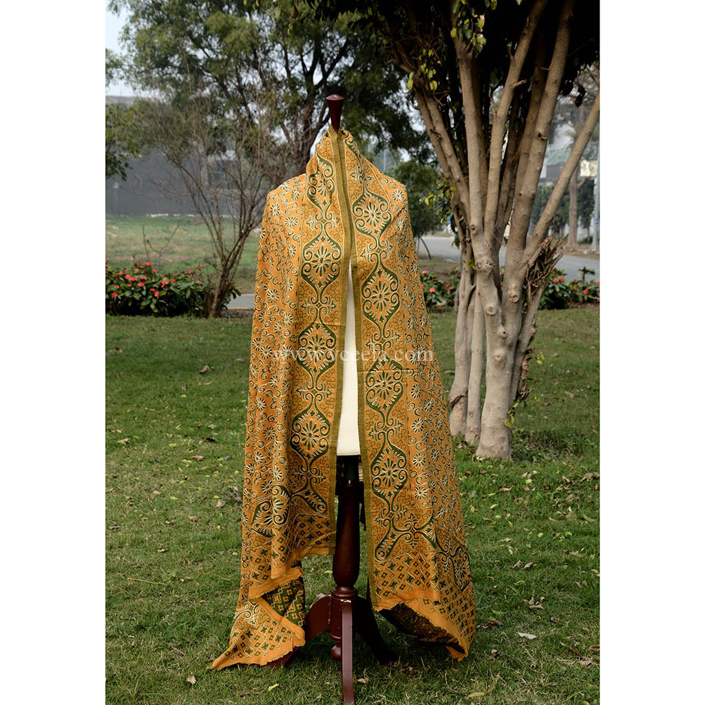 Kingri Border Shawl