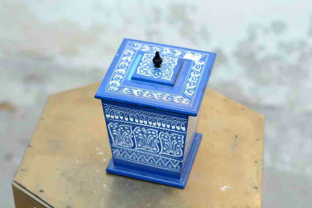 Handmade Lacquer Jar
