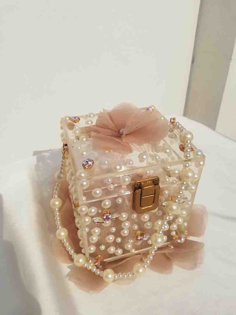 Customized Pearl Clutch 
