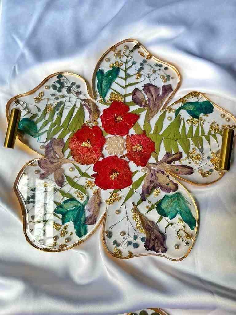 Resin tray