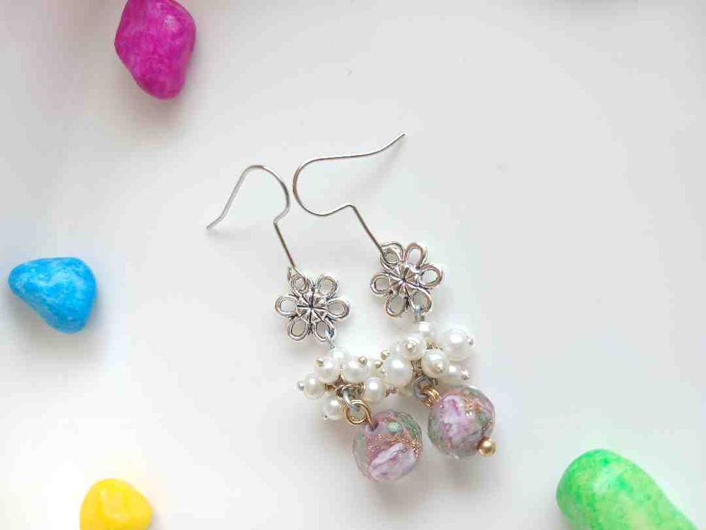 Trendy earrings 