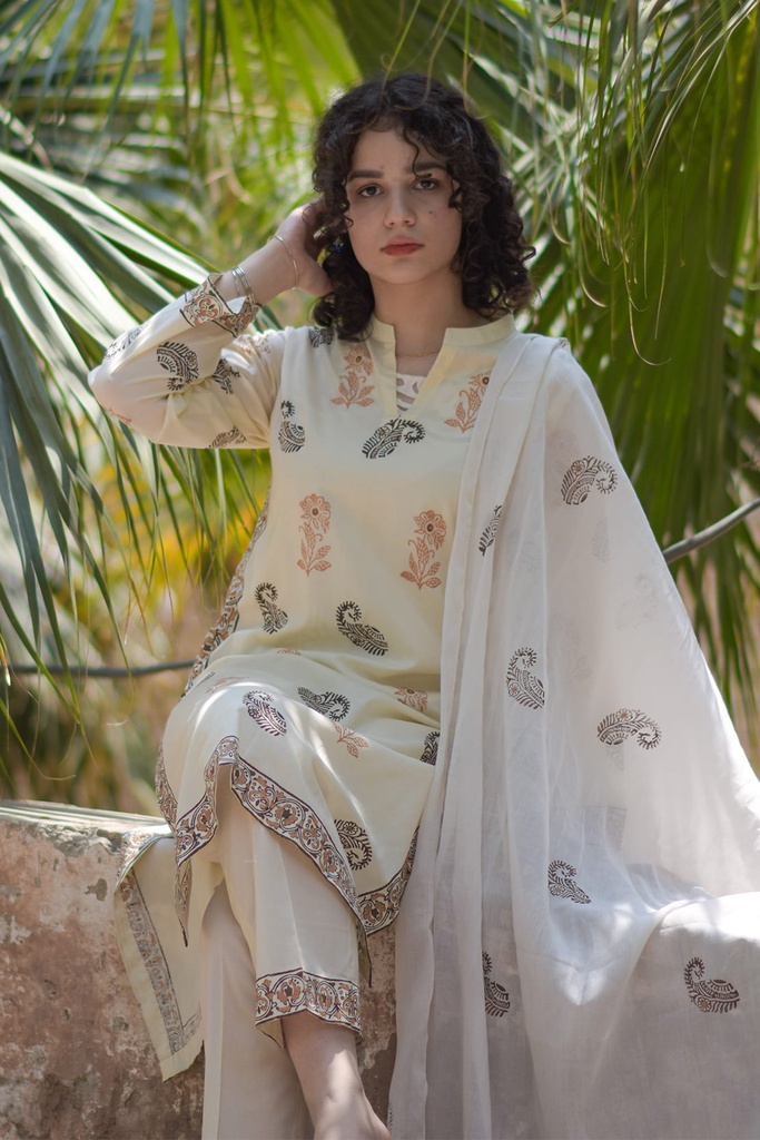 Camellia Suit