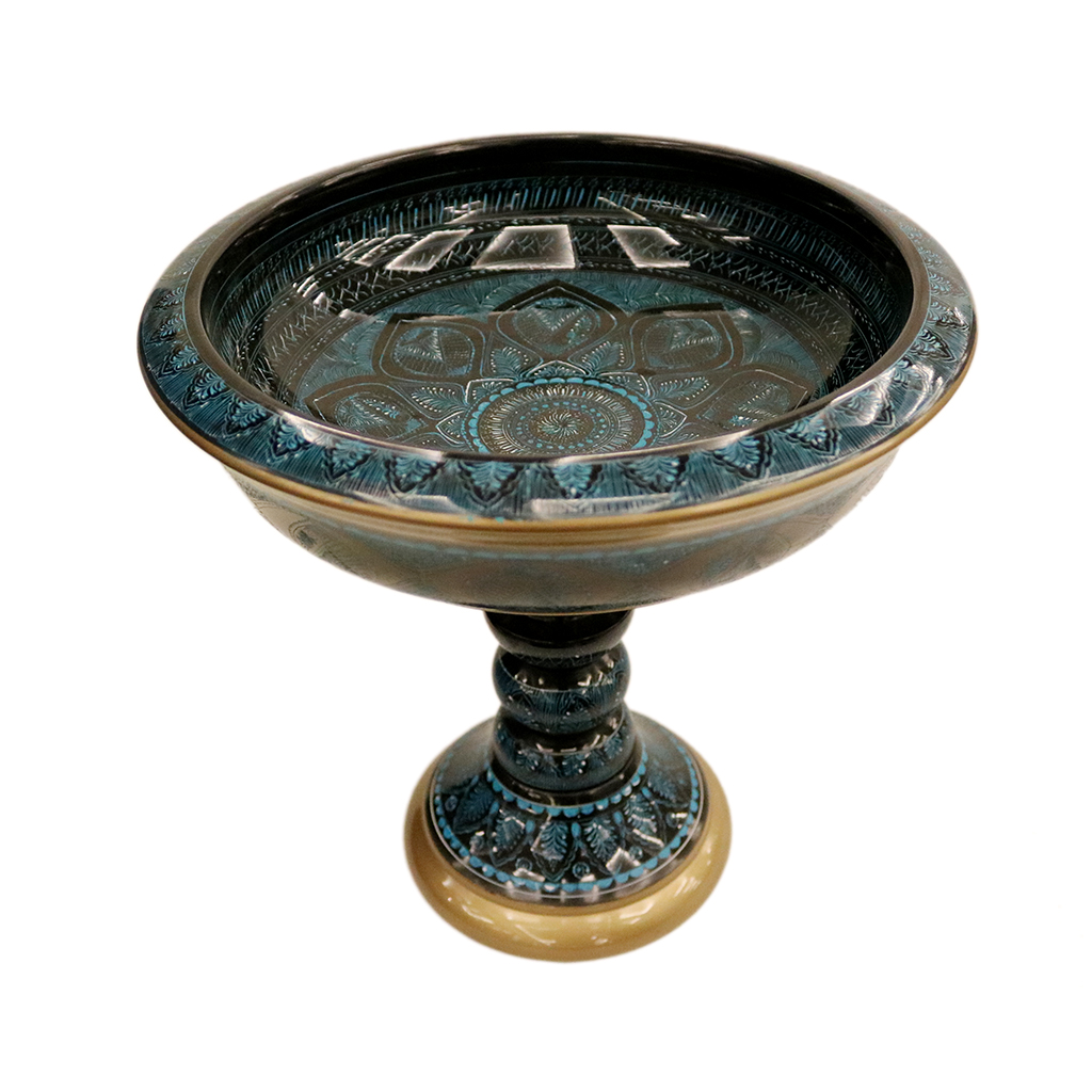 Lacquer art table