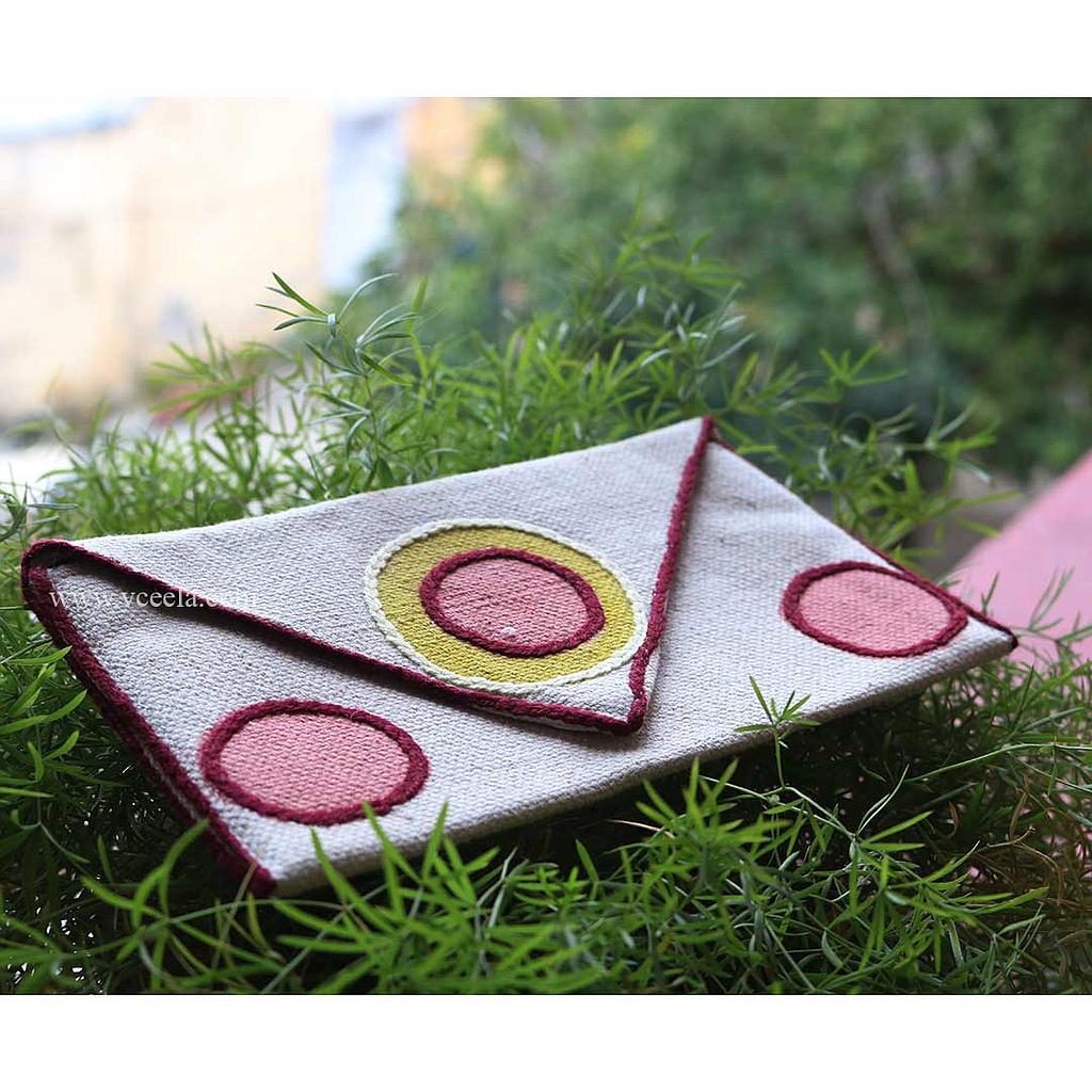 Embroidered Hand Clutch  (copy)