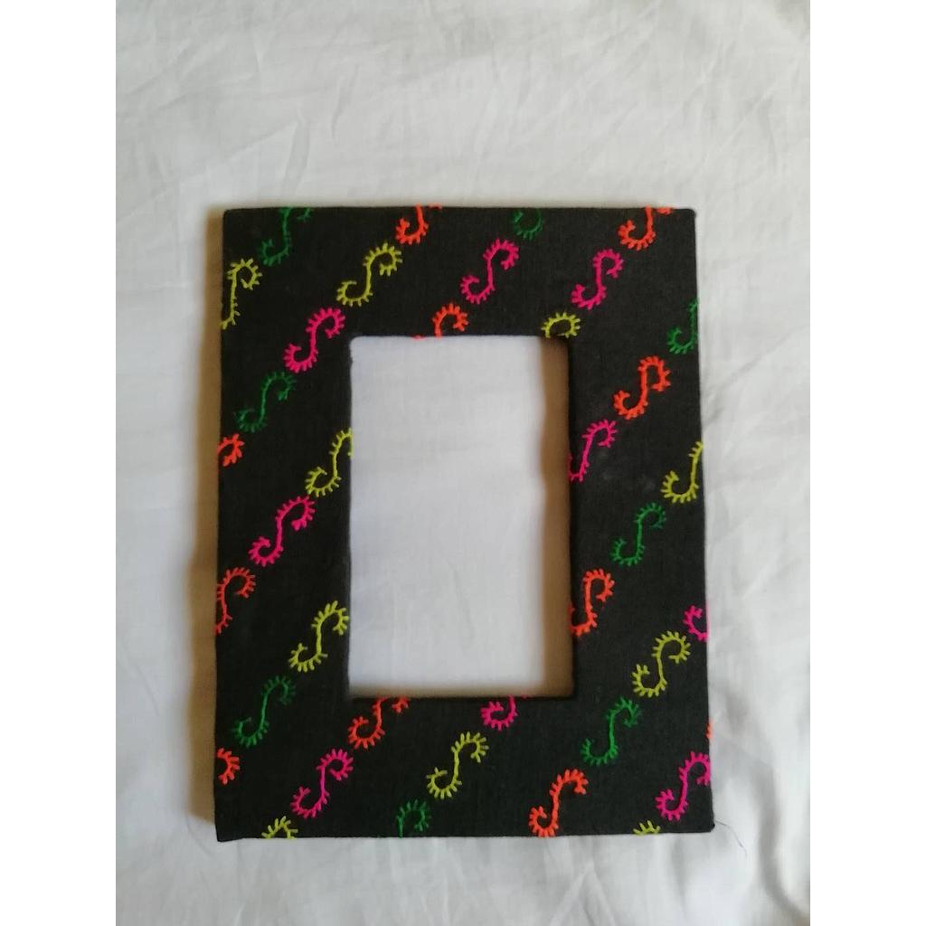 Mand Frame