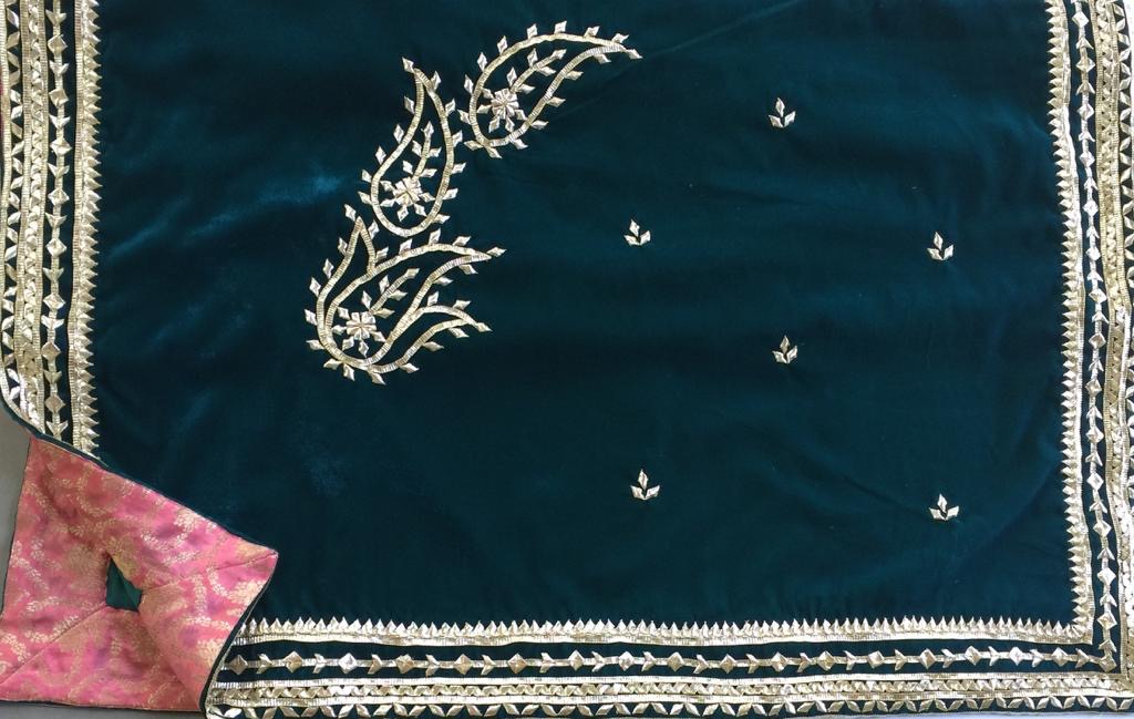 Sea Green Velvet Shawl With Gotta Work