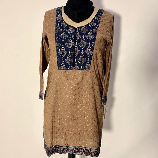 [PK3334-CW-PRT-010980] Chicken Eyelet Shirt with Block Printed Patches