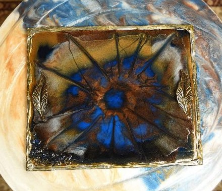 [PK3098-HM-TRY-011271] Golden Leaf Resin Tray