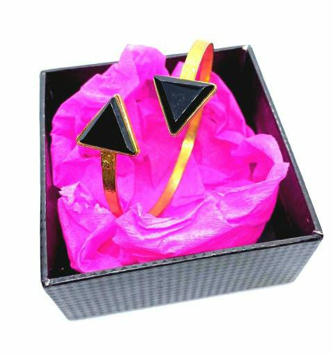 [PK2838-JW-GEN-011968] Triangle