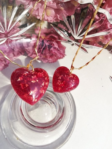 [PK4119-JW-NCK-012928] Maroon Gold Flake Heart Pendant