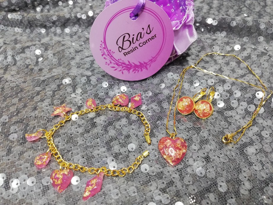 Lilac Gold Flake Set
