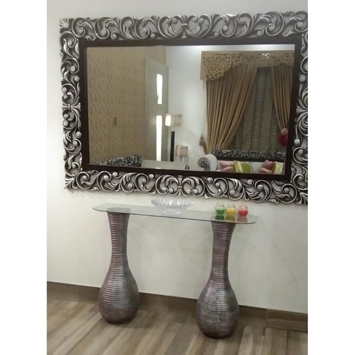 [PK4276-GN-GEN-013991] Painted vase