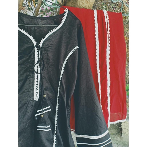 [PK4188-CL-GEN-014018] Black gotta suit with red dupatta