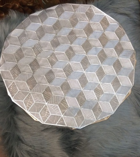 [PK4383-GN-GEN-014210] Laser cut place mats