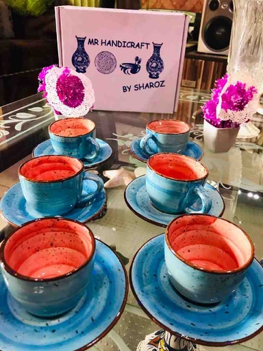 [PK6199-HM-TBW-018572] Tiny Cups and Saucers