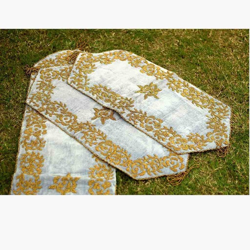[PK0055-HM-KMA-019595] Hand Embroidered Table Runner Set