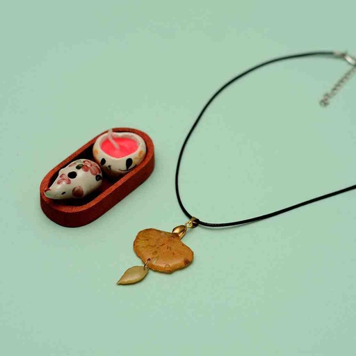 [PK6787-JW-NCK-019847] Resin Art Pendent