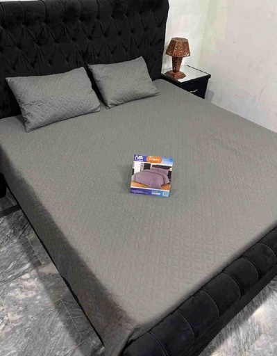[PK4383-HM-BDC-022695] Quilted bedspread 