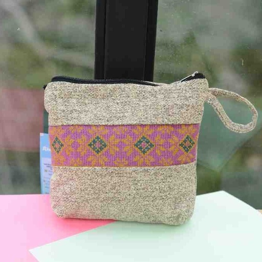 [PK7667-BG-POU-023662] Creem Embroidered Hand Purse