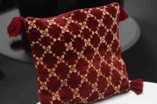 [PK7667-HM-CUS-023677] Carpet Cushions 