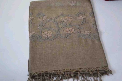[PK7829-CM-SHW-024285] Ladies Swati fine woolen Shawl