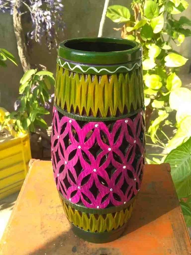 [PK8038-HM-VAS-028325] Round Cut Vase
