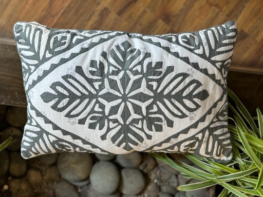 [PK8978-HM-CUS-029467] Rilli Cushion Cover