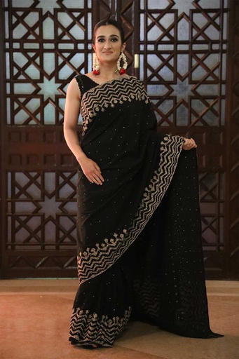[PK8978-CW-PRT-029534] Ajrak Applique Sarree