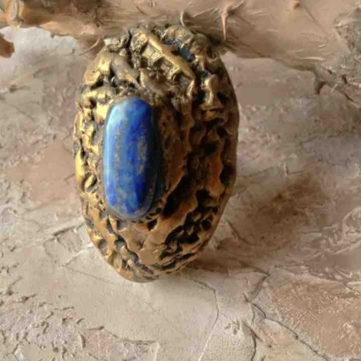 [PK5419-JW-RNG-029668] Lapis lazuli hand sculpted ring 