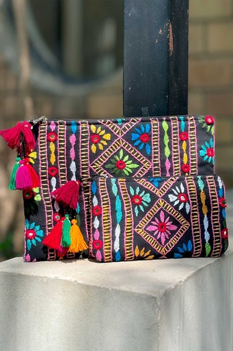 [13-B-24] SINDHI EMBROIDERED MAKEUP POUCH