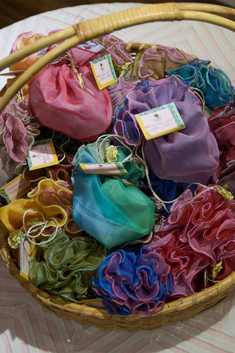 [11-hB-25] Gift Pouches (bid Pouches)