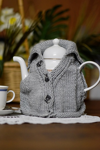 [4-kn-20] Collar Tea Cozy - Light Grey