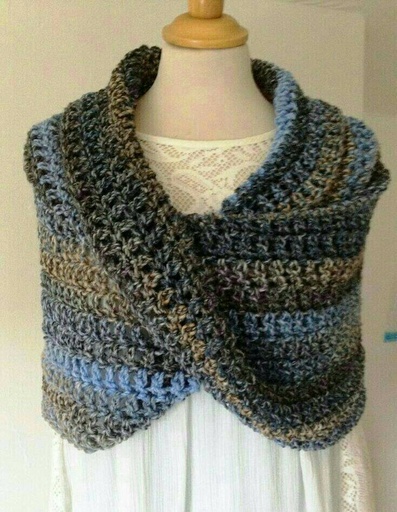 [PK0166-CW-SCF-004339] Mobias Shawl