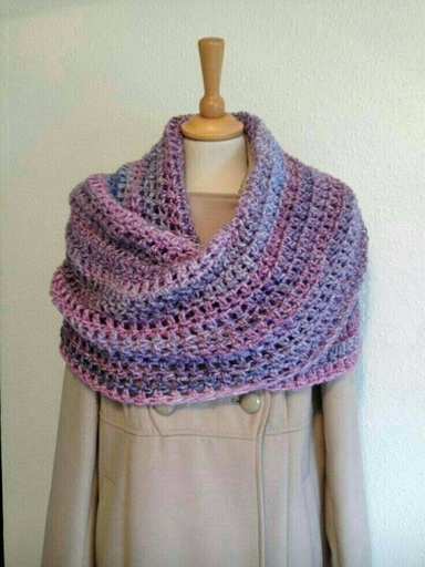 [PK0166-CW-SCF-004342] Mobius Shawl