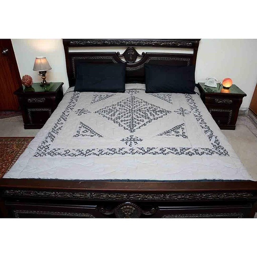 [PK2360-HM-BDC-008066] Bed Cover Set with Appliqué Work