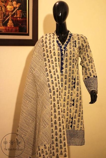 [PK2444-CW-UNS-008286] Block Printed 3 Piece unstitched Suit