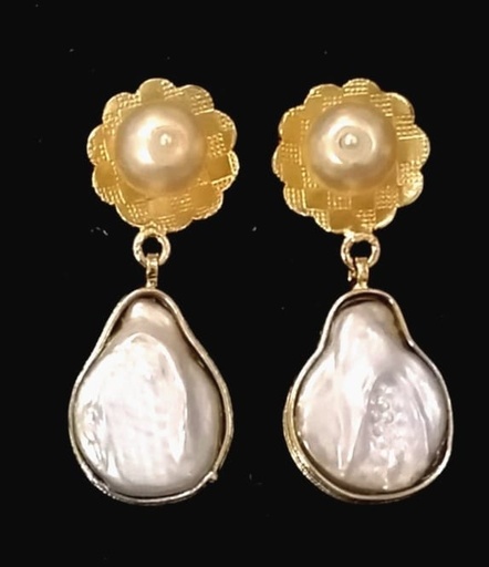 [PK2838-JW-EAR-009068] Floral Pearlish